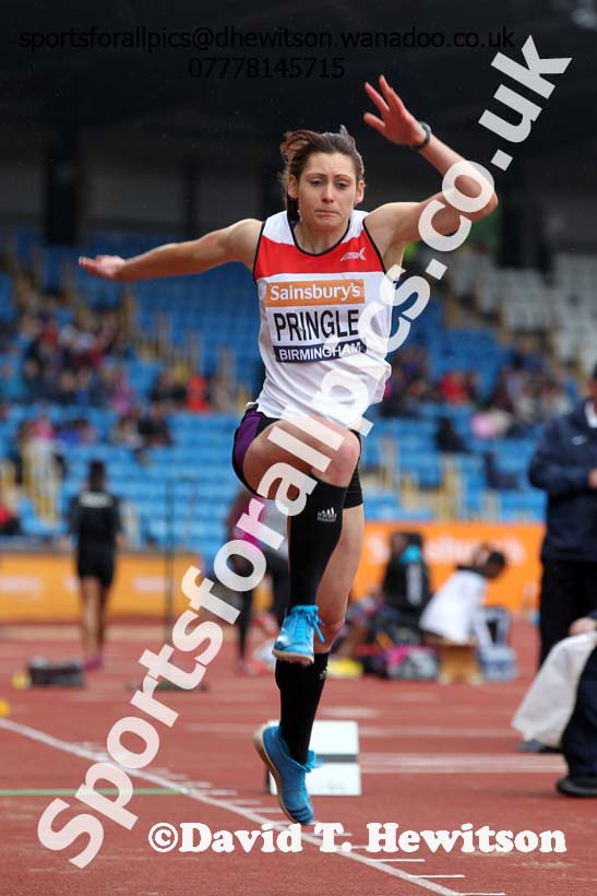 Emma Pringle (Gateshead) triple jump, 2014 Sainsbury's British Championships. Photo: David T. Hewitson/Sports for All Pics